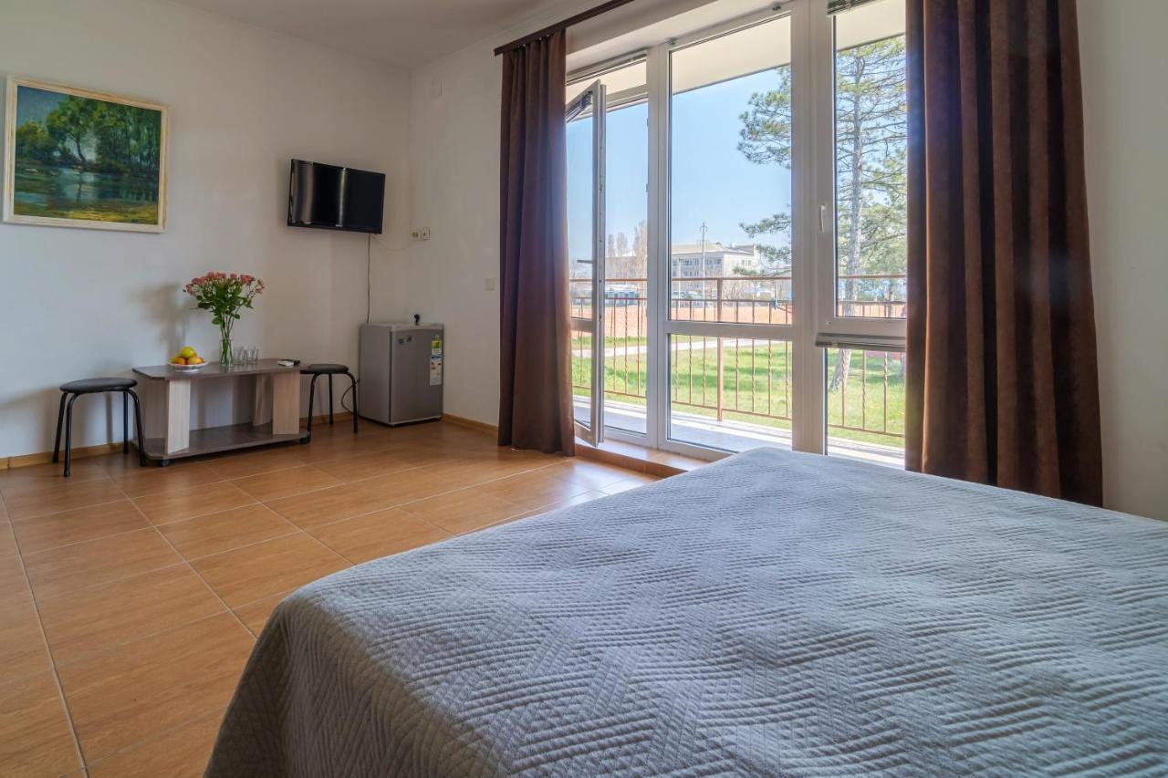 Пальмира Hotel Коблево Екстериор снимка